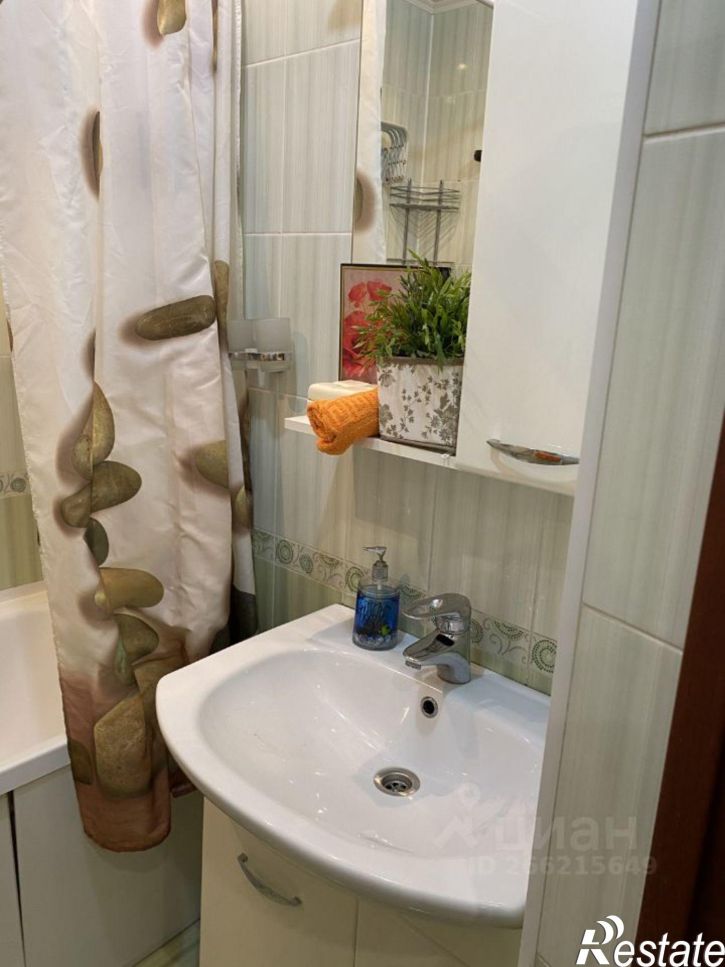 3-комн квартира ул Чистопольская, 64,  д. 64