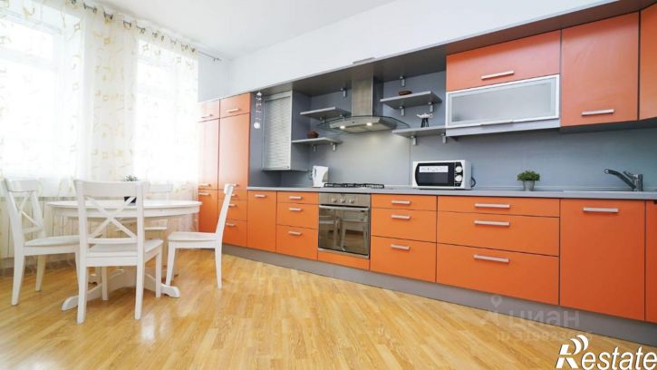 3-комн квартира ул Мулланура Вахитова, 8,  д. 8