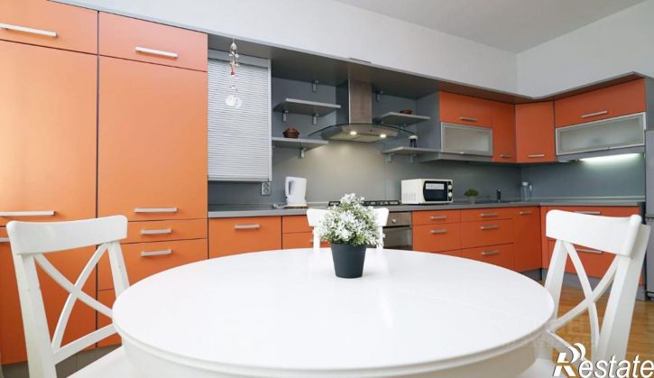 3-комн квартира ул Мулланура Вахитова, 8,  д. 8