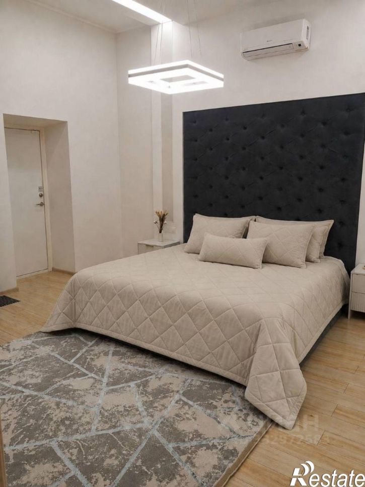 3-комн квартира ул Касаткина, 11а,  д. 11а