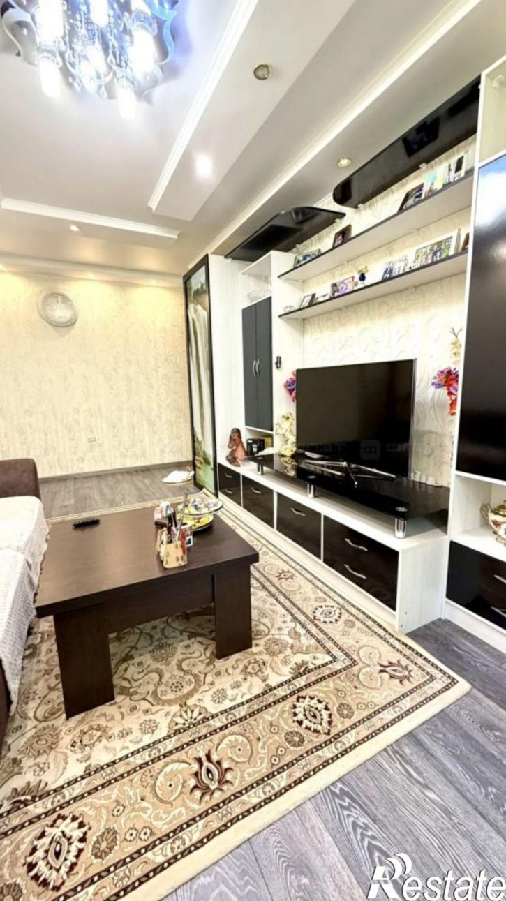 3-комн квартира ул. Блюхера, дом 83