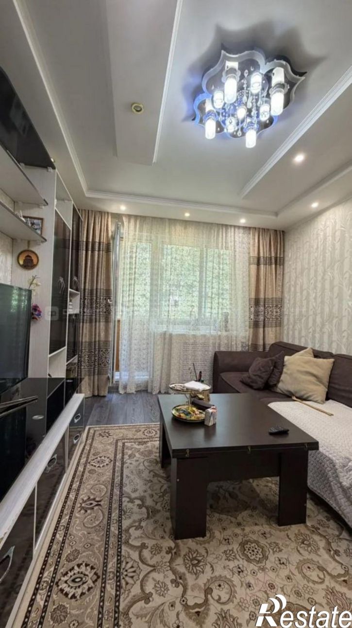3-комн квартира ул. Блюхера, дом 83