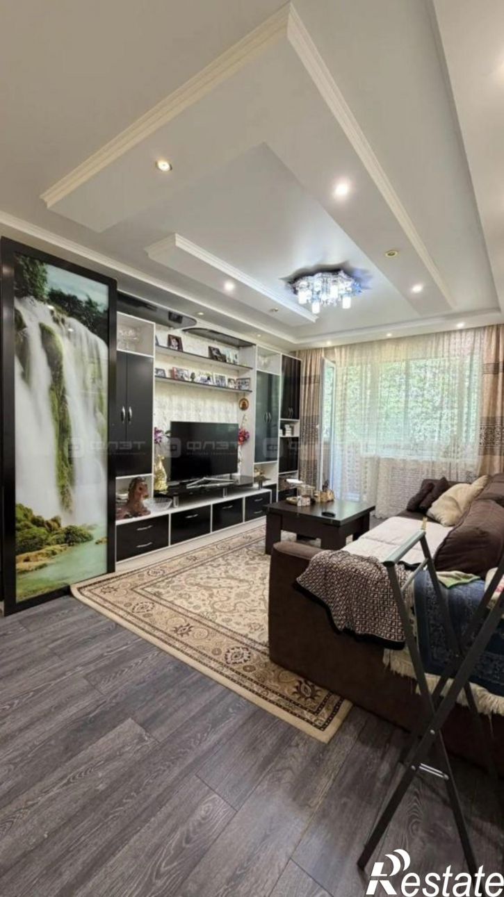 3-комн квартира ул. Блюхера, дом 83
