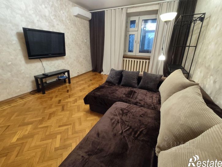 2-комн квартира ул Гвардейская, 63,  д. 63