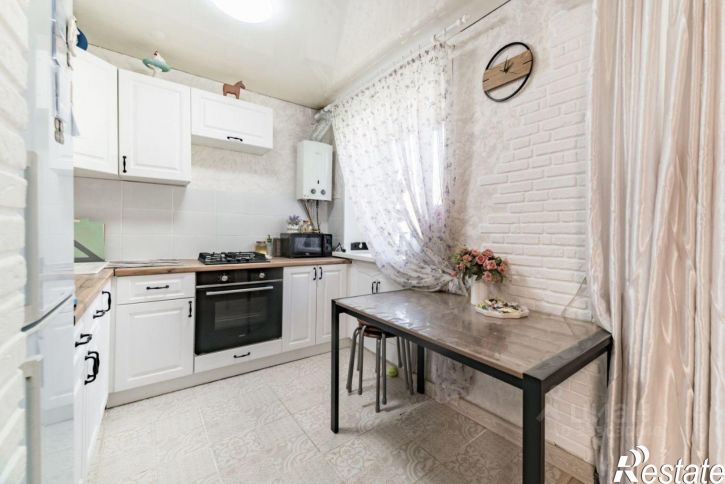 2-комн квартира ул Красной Позиции, 39,  д. 39