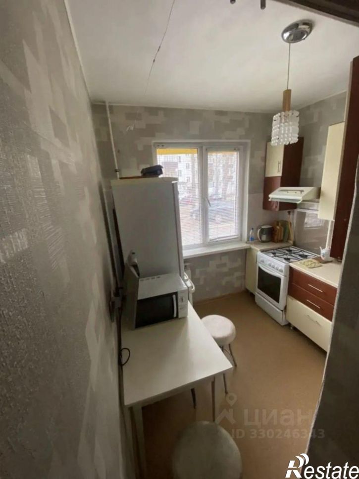 2-комн квартира ул Короленко, 11,  д. 11