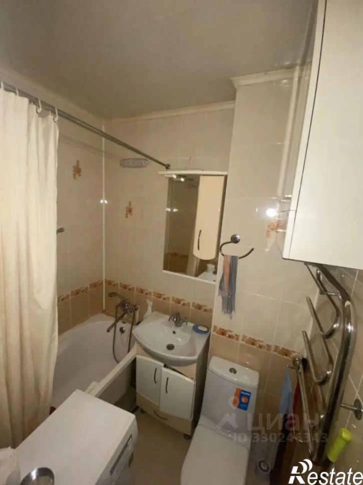 2-комн квартира ул Короленко, 11,  д. 11
