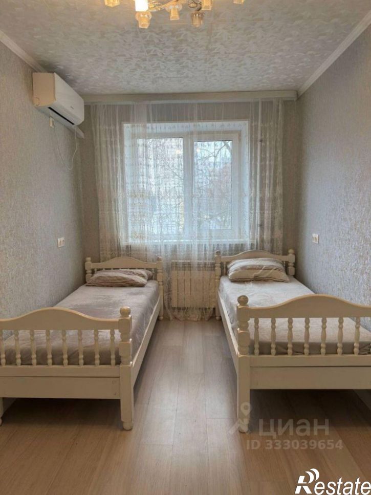3-комн квартира ул Космонавтов, 34,  д. 34