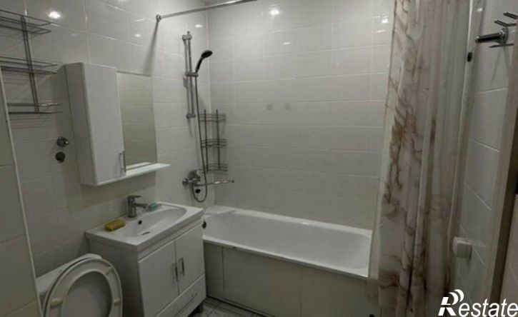 2-комн квартира ул Чингиза Айтматова, 13,  д. 13