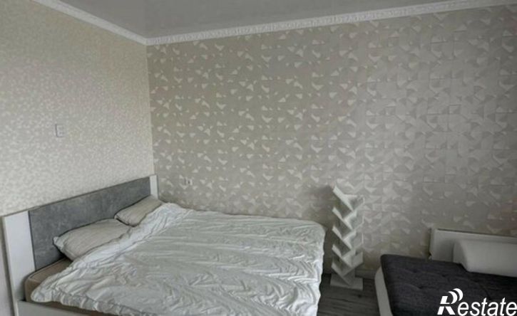 2-комн квартира ул Чингиза Айтматова, 13,  д. 13