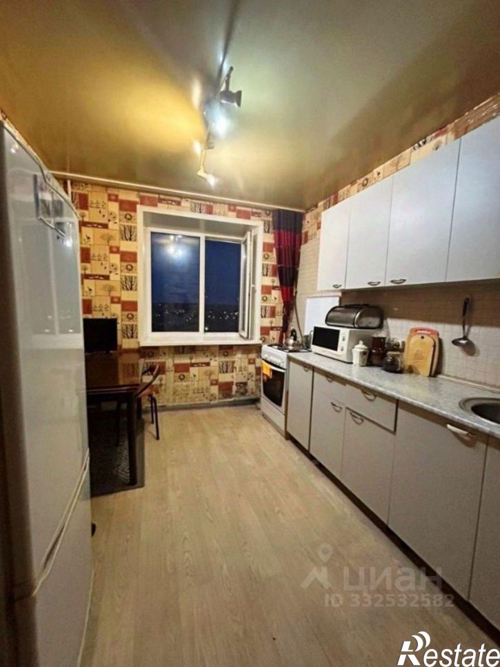 3-комн квартира ул Кутузова, 10,  д. 10