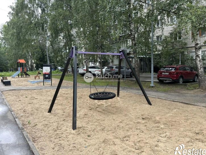 2-комн квартира ул Короленко, 35а,  д. 35а