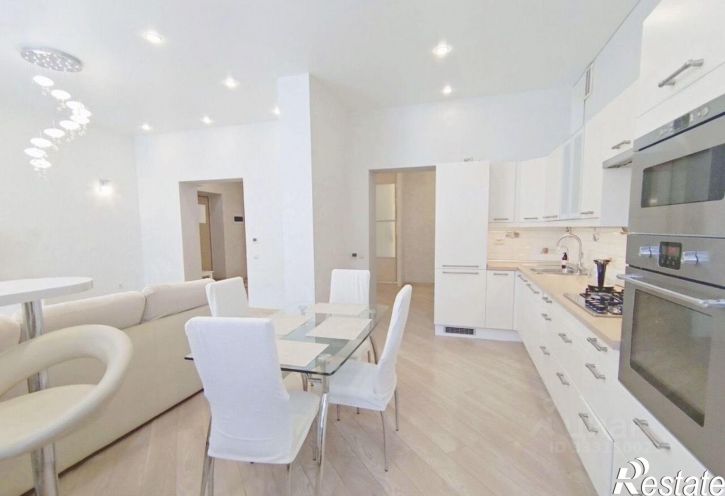 3-комн квартира ул Парижской Коммуны, 19,  д. 19