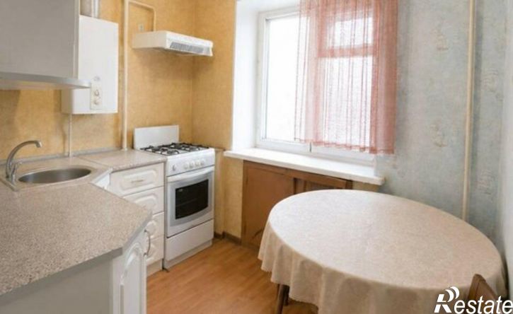4-комн квартира ул Химиков, 15,  д. 15