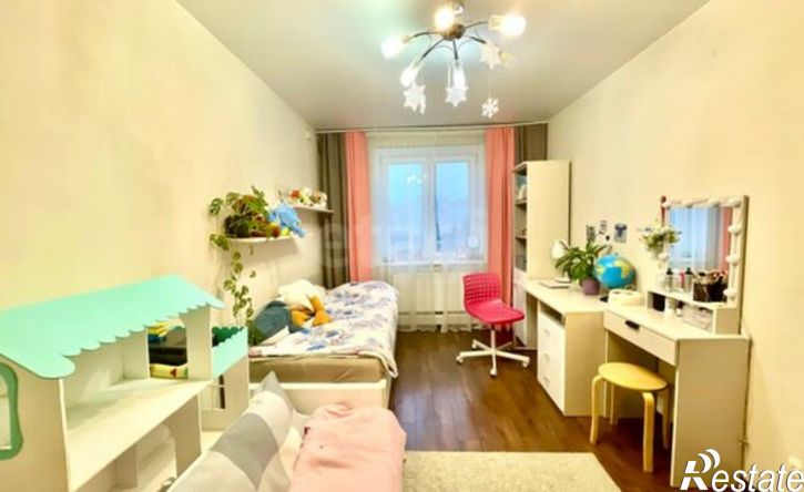 4-комн квартира пр-кт Победы, 222,  д. 222