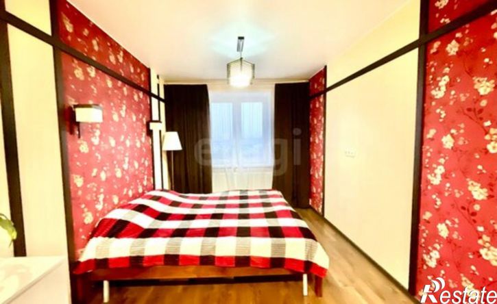 4-комн квартира пр-кт Победы, 222,  д. 222