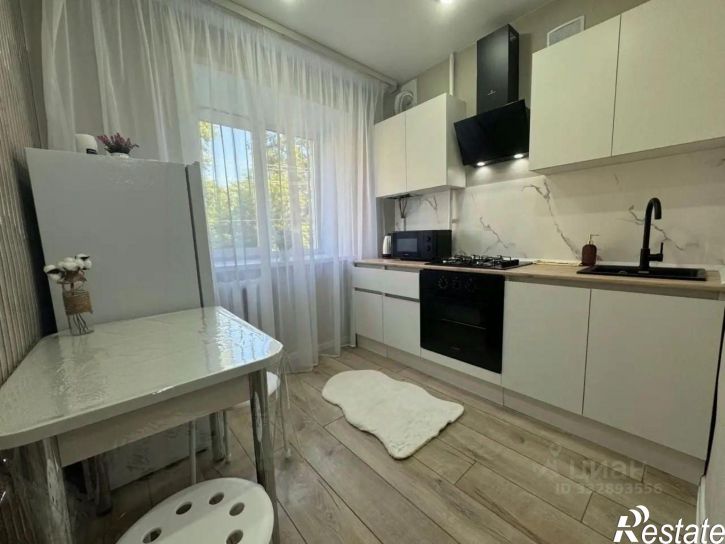 1-комн квартира ул Декабристов, 104,  д. 104