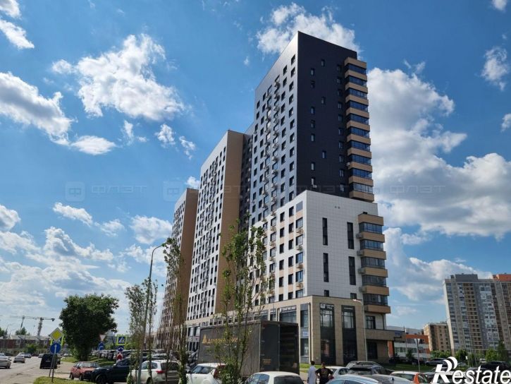 3-комн квартира пр-кт. Альберта Камалеева, дом 32б