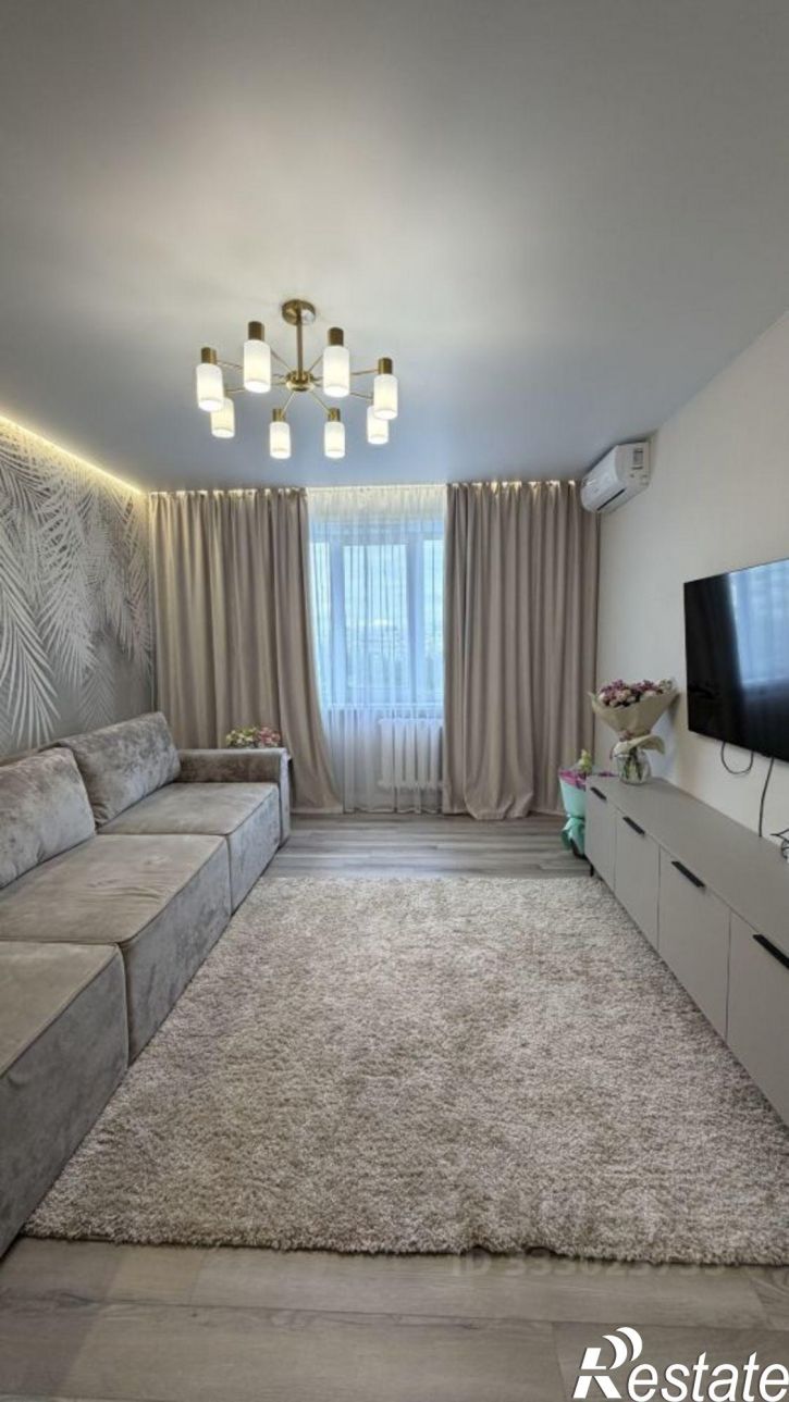 3-комн квартира ул Адоратского, 31,  д. 31