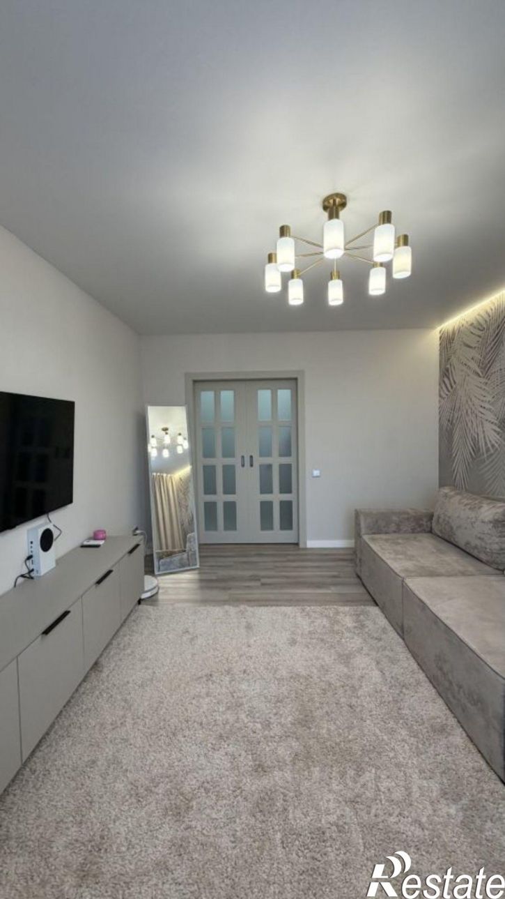 3-комн квартира ул Адоратского, 31,  д. 31