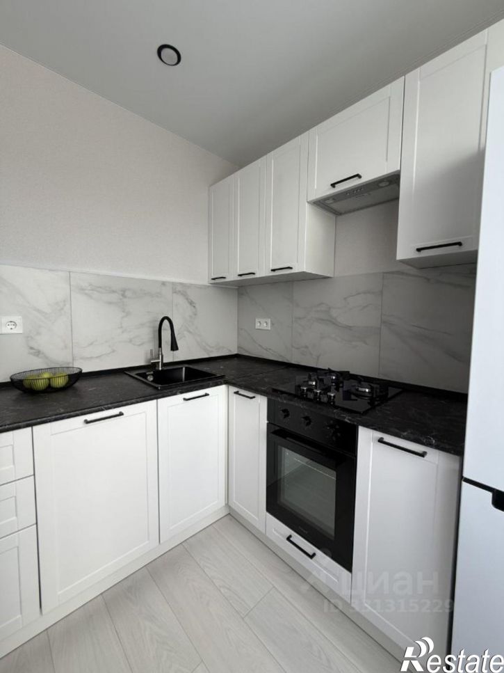 2-комн квартира ул Адоратского, 49,  д. 49