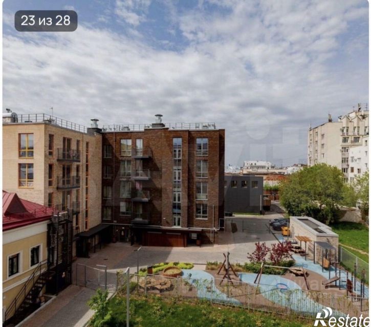 4-комн квартира ул Парижской Коммуны, 4/11,  д. 4/11