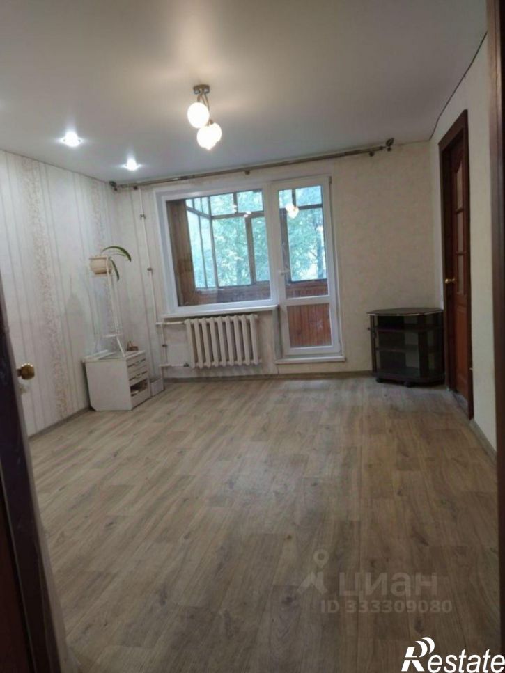 3-комн квартира ул Курчатова, 8,  д. 8