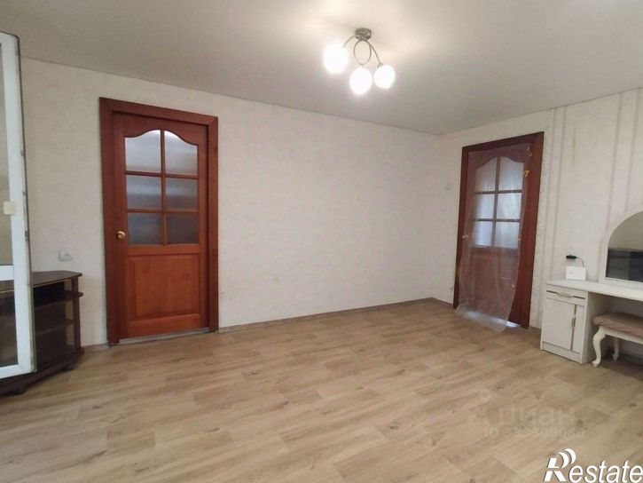 3-комн квартира ул Курчатова, 8,  д. 8