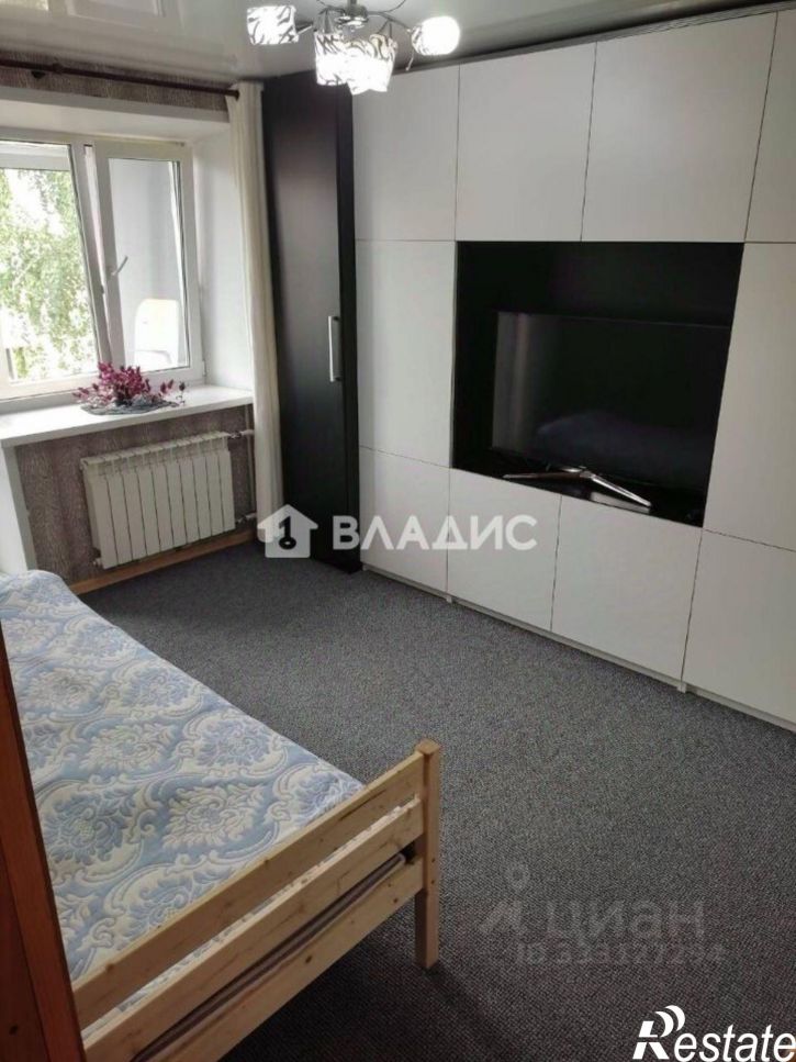 2-комн квартира ул Лейтенанта Красикова, 4,  д. 4