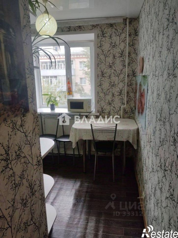 2-комн квартира ул Лейтенанта Красикова, 4,  д. 4