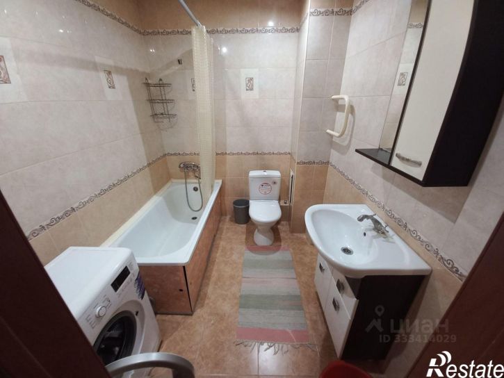 1-комн квартира ул Салиха Батыева, 1,  д. 1