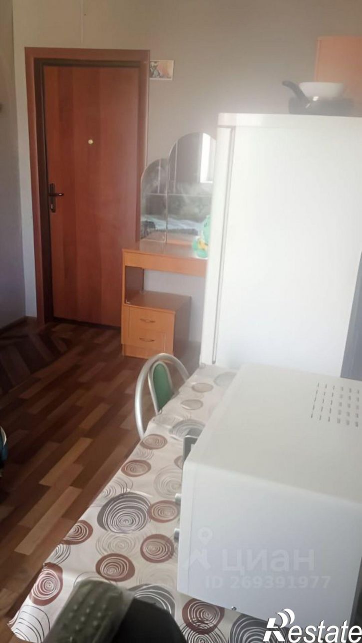 Комната ул Академика Кирпичникова, 23,  д. 23