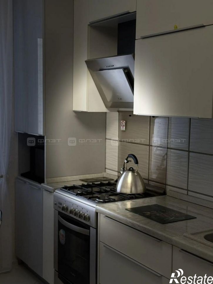 2-комн квартира ул. Адоратского, дом 46