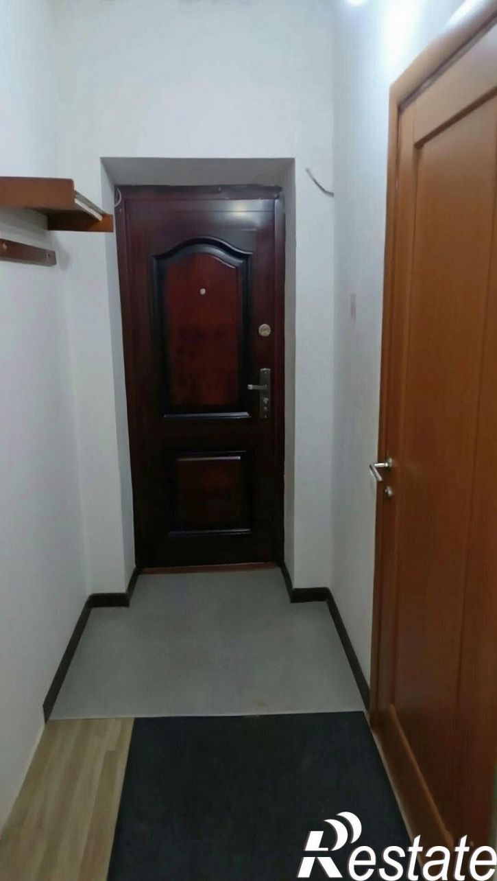 Комната повстанческая улица, 4