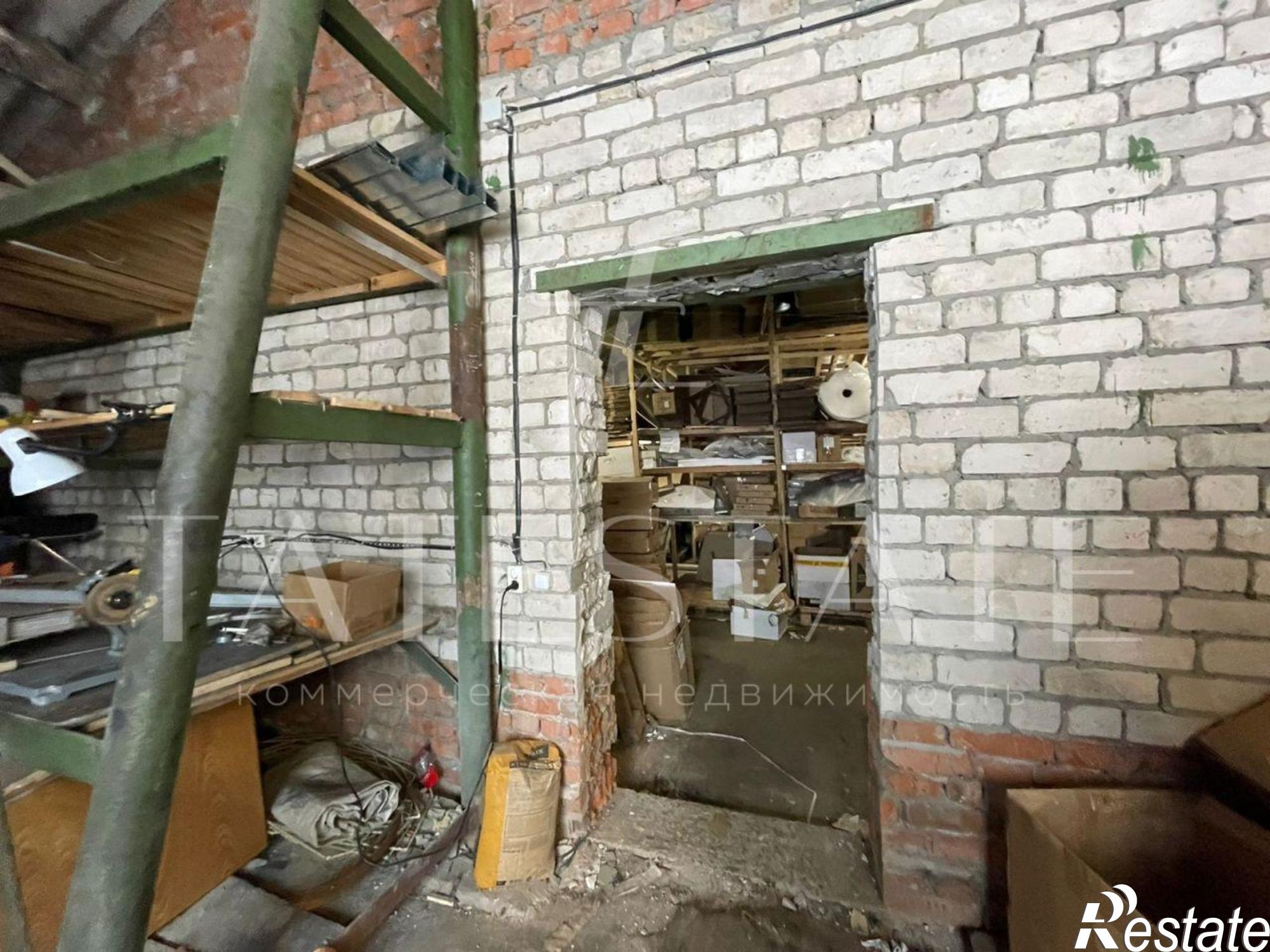 Сдать складское помещение за 312 000 рублей на улица Аделя Кутуя, 90