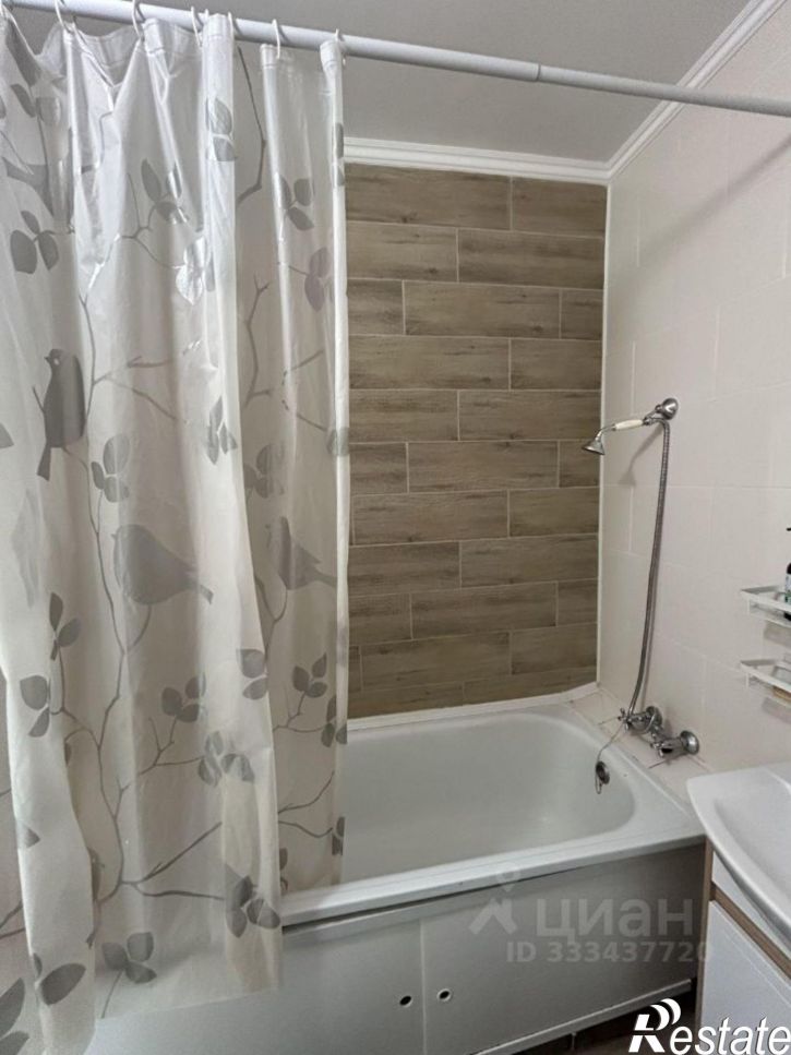 1-комн квартира ул Аделя Кутуя, 110Д 1,  д. 110Д 1,  к. 1