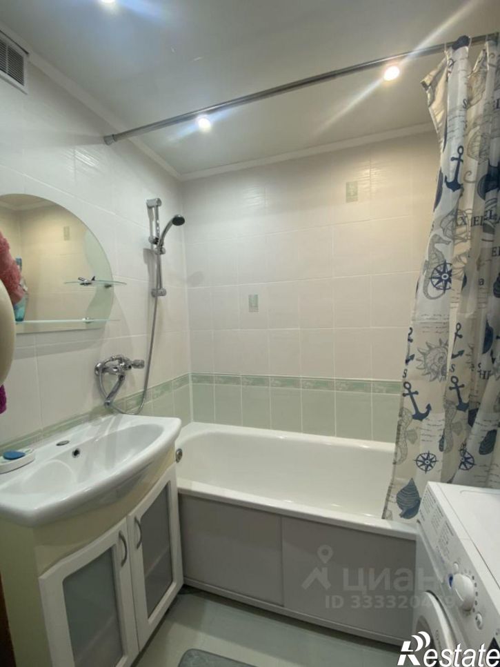 2-комн квартира ул Рихарда Зорге, 111,  д. 111