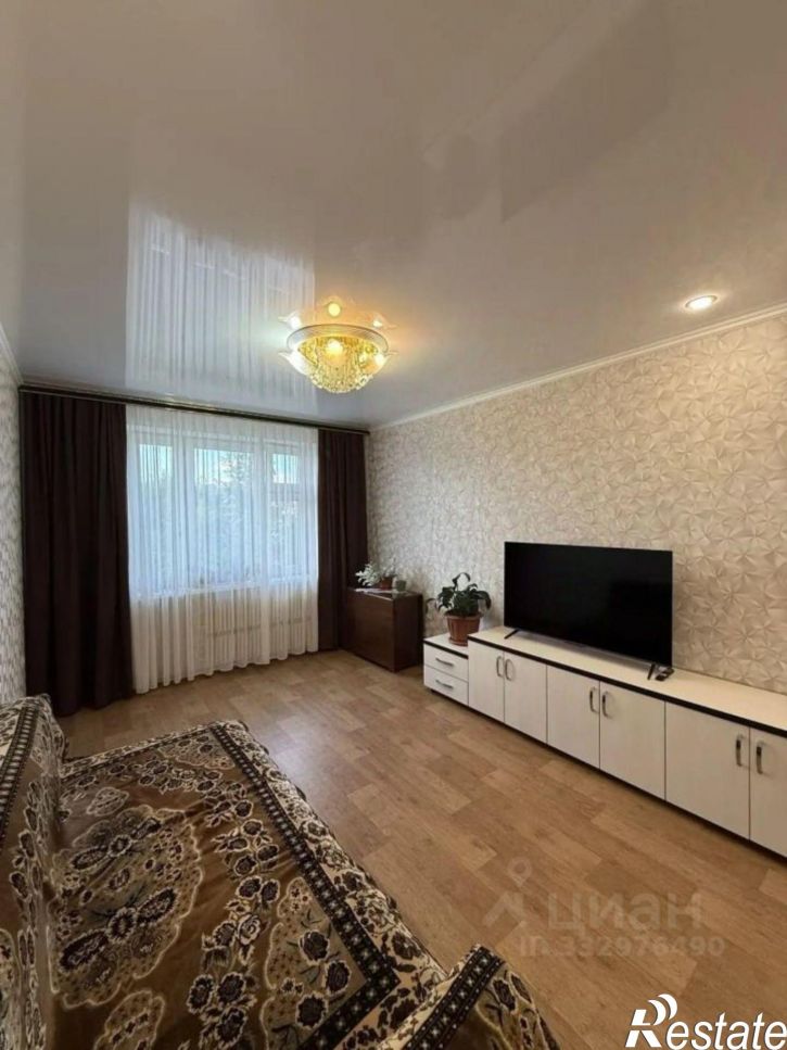 4-комн квартира улица Закиева, 17,  д. 17