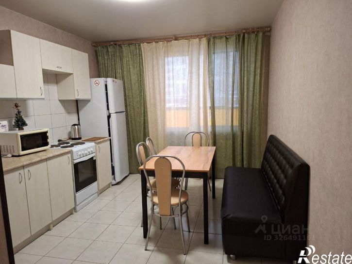 3-комн квартира ул Александра Курынова, 6 2,  д. 6 2,  к. 2