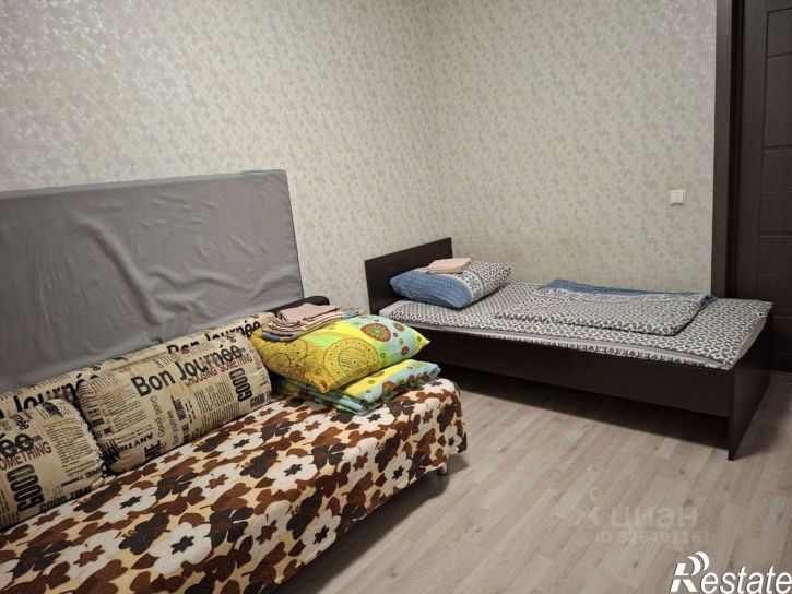 3-комн квартира ул Александра Курынова, 6 2,  д. 6 2,  к. 2