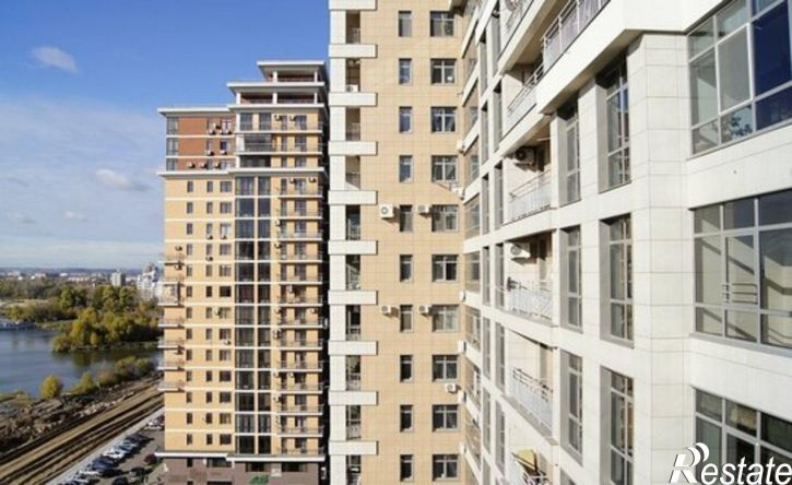 2-комн квартира ул Меридианная, 4,  д. 4