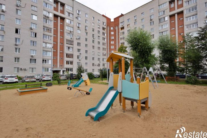 3-комн квартира ул Юлиуса Фучика, 14Б,  д. 14Б