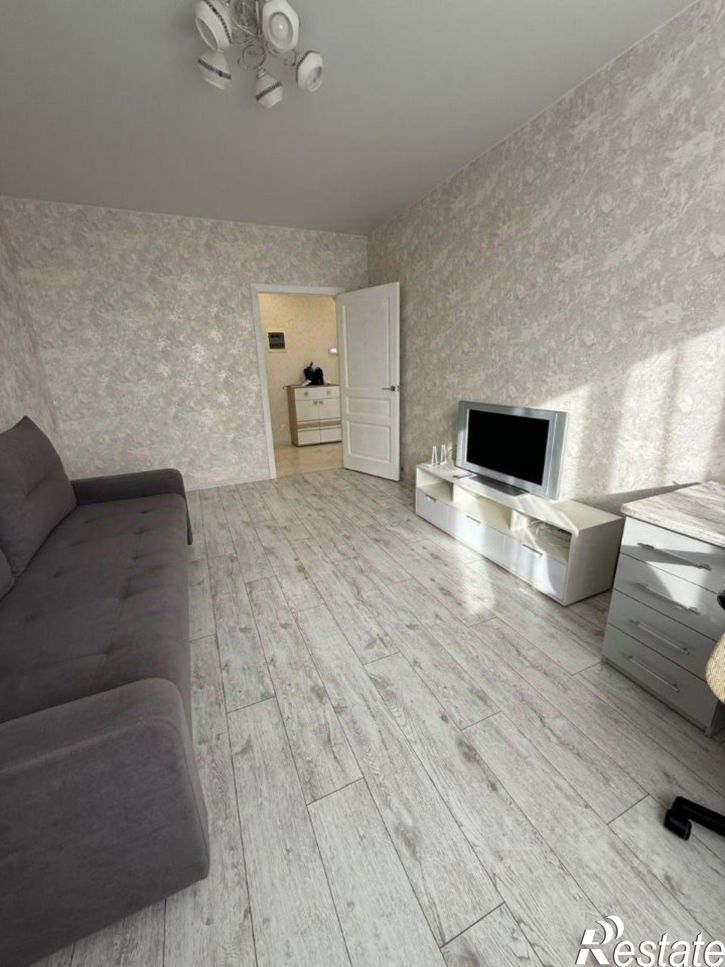 1-комн квартира улица Аделя Кутуя, 110Д к2,  д. 110Д к2
