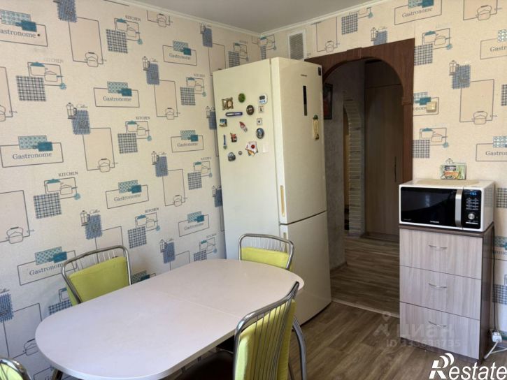 2-комн квартира улица Юлиуса Фучика, 38,  д. 38