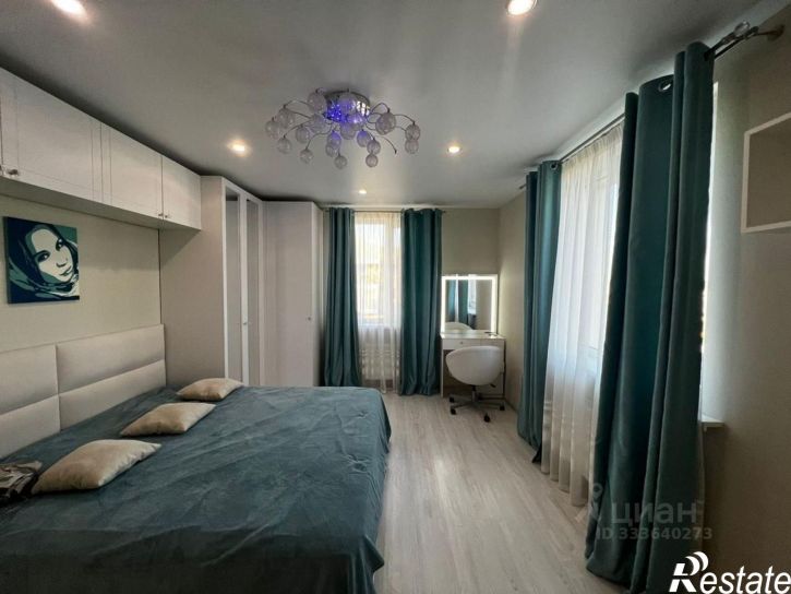 2-комн квартира улица Космонавтов, 61Б,  д. 61Б