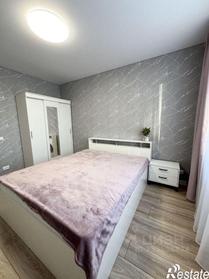 2-комн квартира улица Рашида Нежметдинова, 11,  д. 11