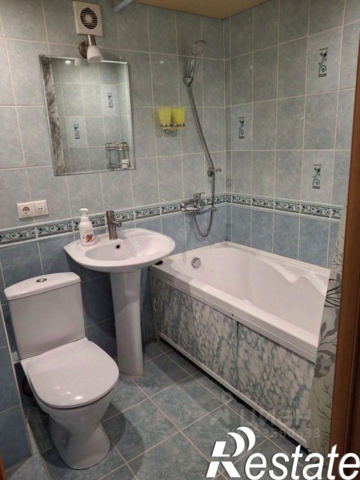 1-комн квартира улица Адоратского, 64,  д. 64