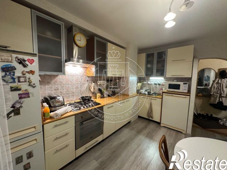 3-комн квартира Парковая ул, 18