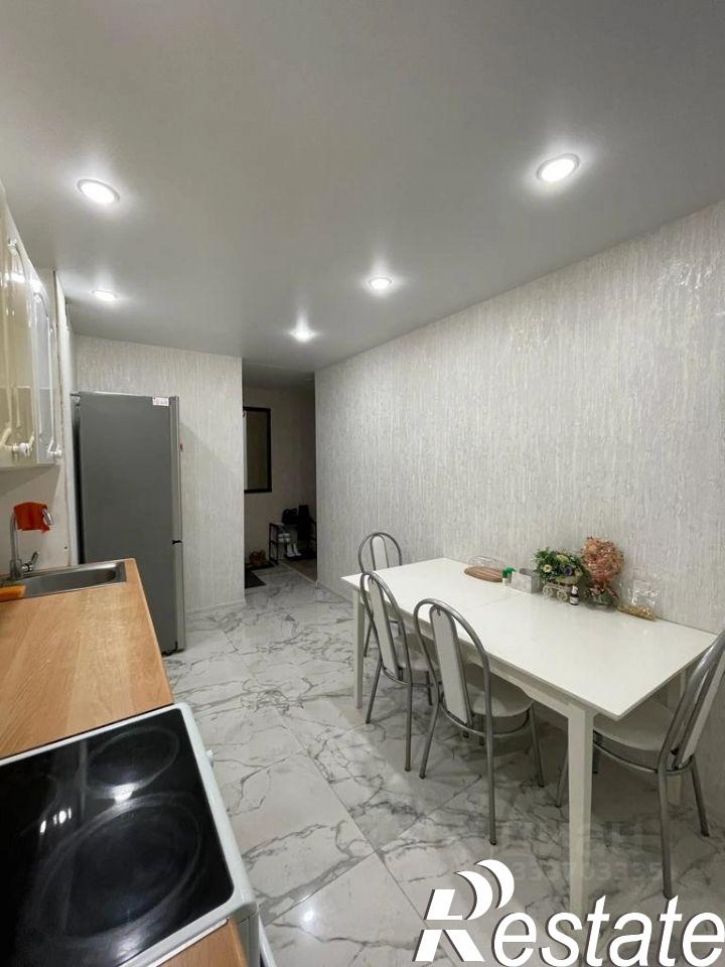 3-комн квартира улица Адоратского, 7,  д. 7