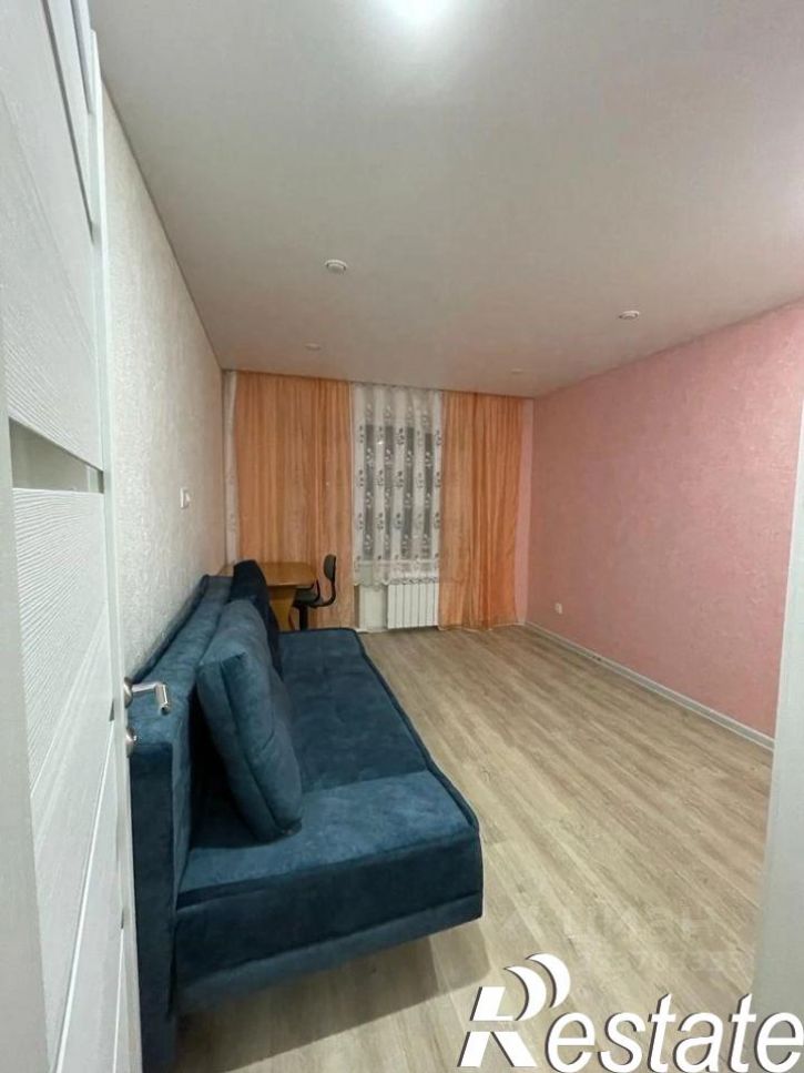 3-комн квартира улица Адоратского, 7,  д. 7